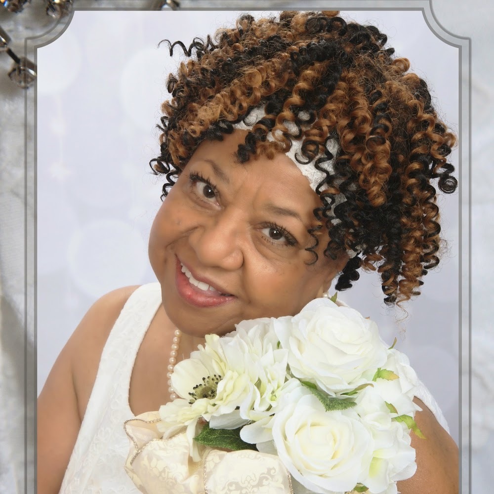 Meet your Posher, Michele